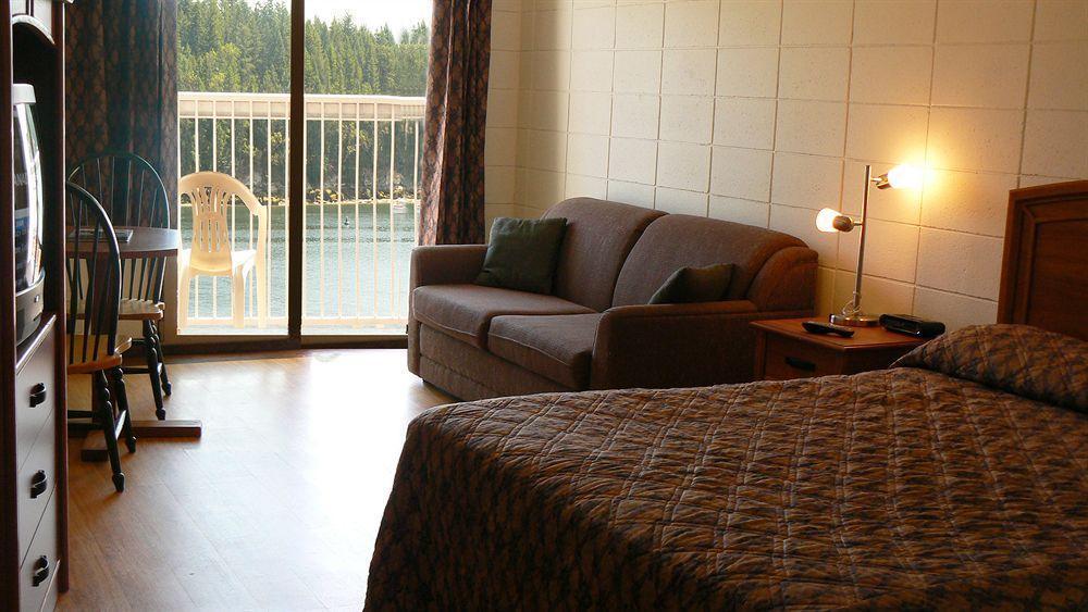 The Waterfront Suites And Marina Nanaimo Dış mekan fotoğraf