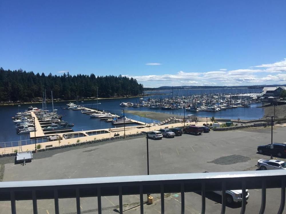 The Waterfront Suites And Marina Nanaimo Dış mekan fotoğraf