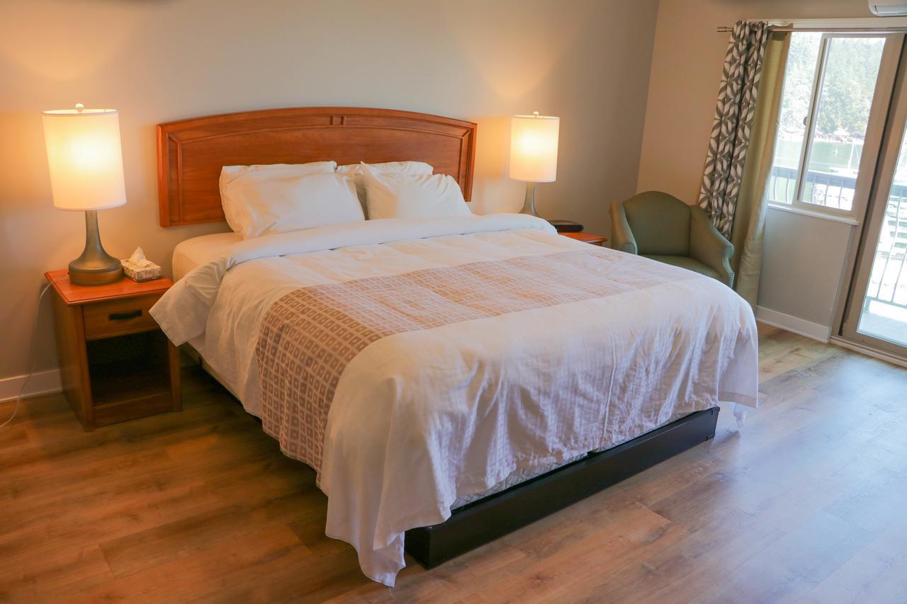 The Waterfront Suites And Marina Nanaimo Dış mekan fotoğraf